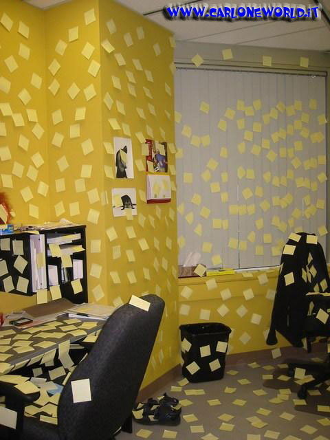 Immagine divertente: Scherzo con post-it